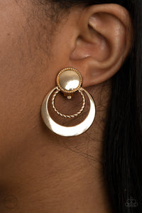 @Refined Ruffles - Gold