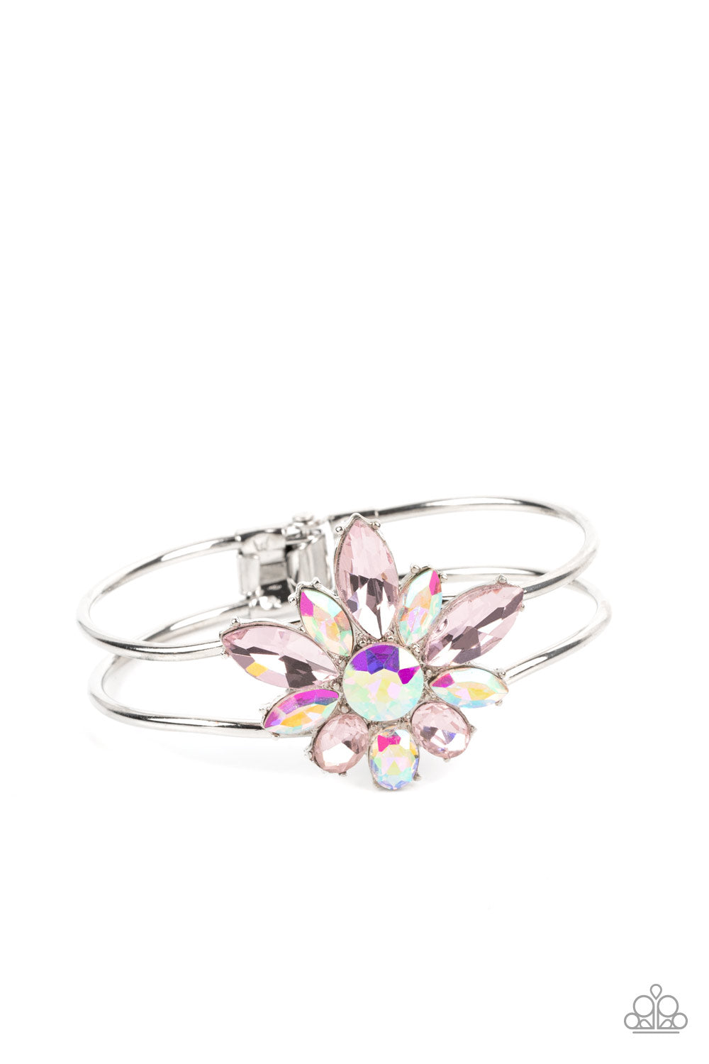 @Chic Corsage - Multi